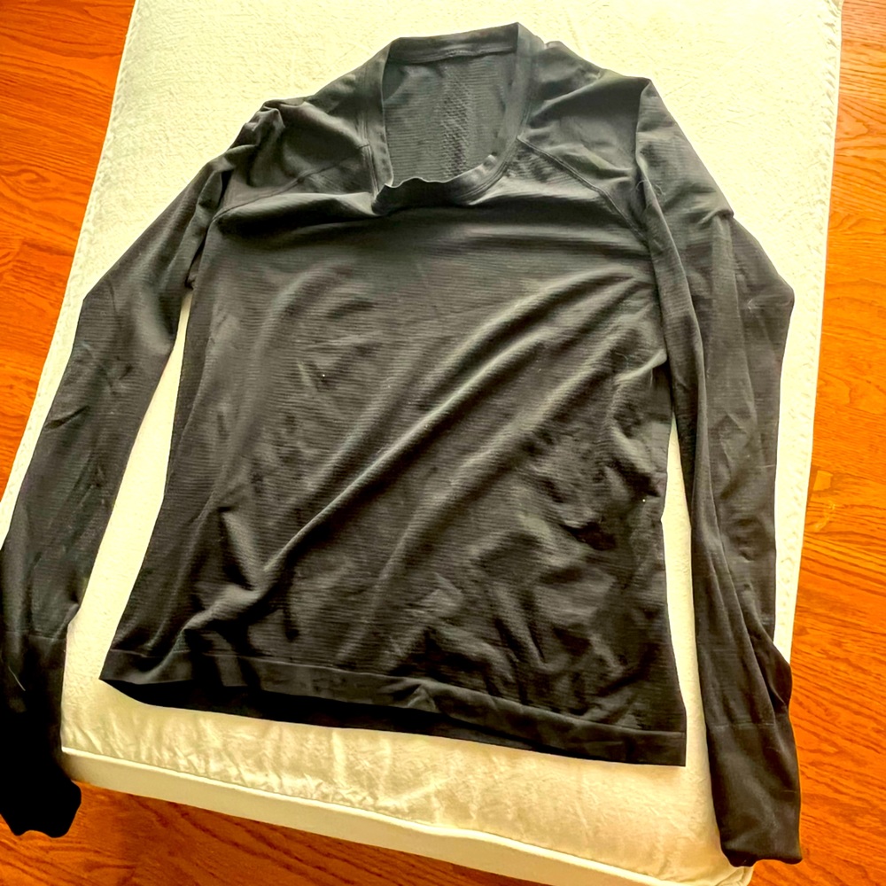 Lulu lemon long sleeve shirt